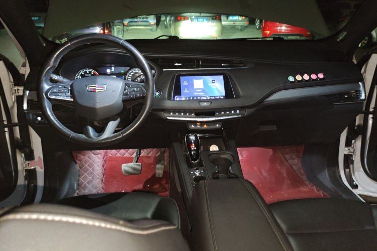 Used Cadillac XT4 2020 28T Two-Wheel-Drive Leading Version Center Console