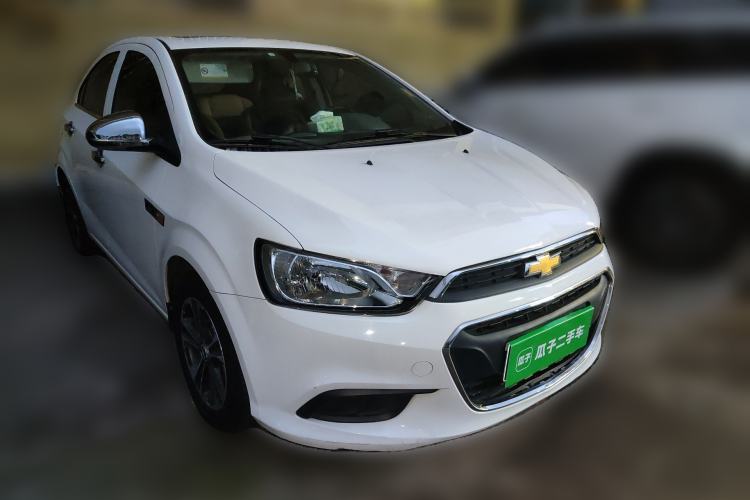 Used Chevrolet Aveo Sonic 2014 Sedan 1.4SL AT Stylish Sunroof Edition
