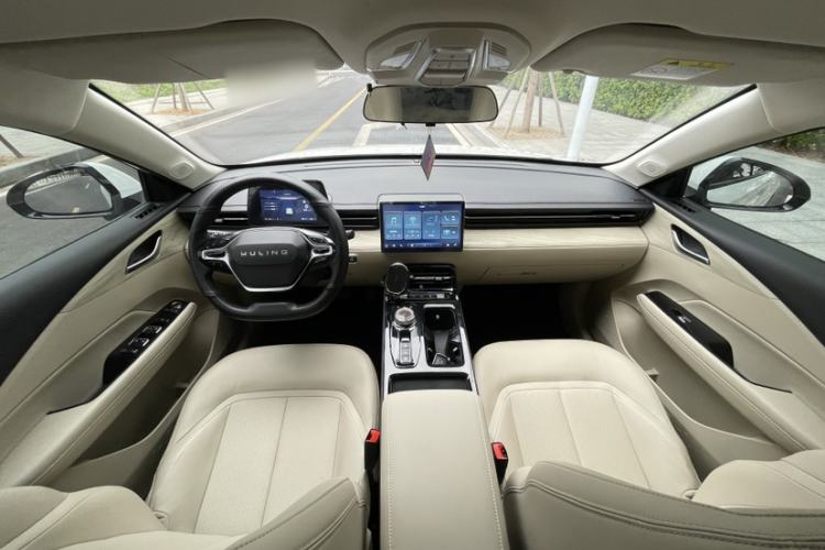 Used Wuling Xingguang 2023 70 Standard Edition
