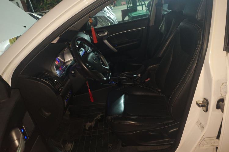 Used Geely Auto Emgrand 2016 Sedan 1.5L CVT Upward Version
