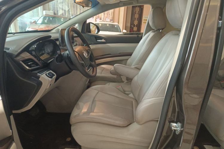 Used Buick GL8 2021 Land Cruiser Executive Class 652T Comfort Model
