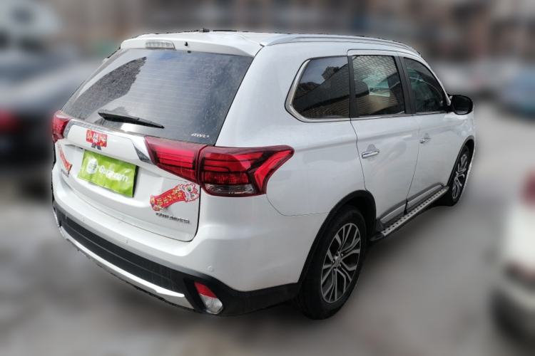 Used Mitsubishi Outlander 2016 2.4L 4x4 Elite Edition 5 Seats