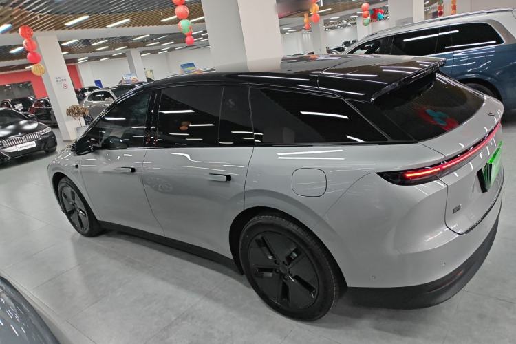 Used Li Auto Li Auto i6 2025 Model Two-Wheel-Drive Standard Type
