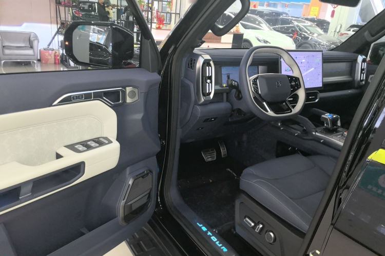 Used JETOUR Shanhai Traveler C-DM 2024 C-DM 208KM Mountain & Wilderness Edition