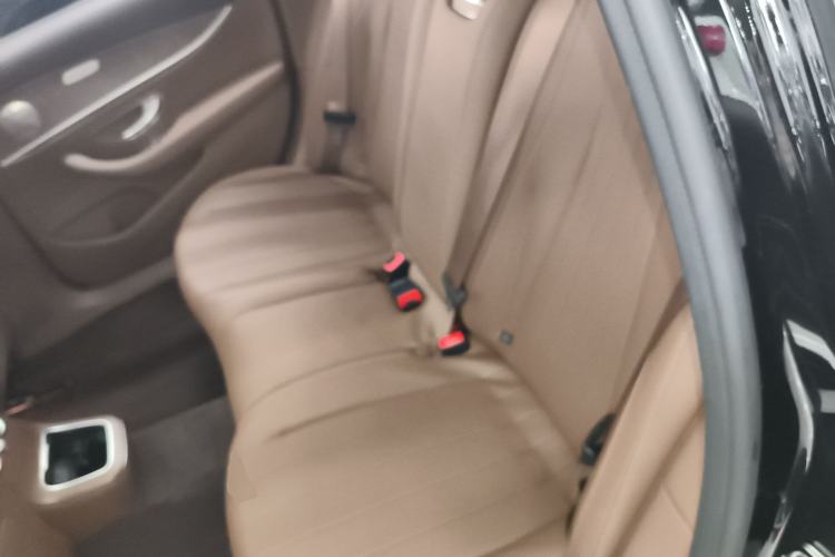 Used Mercedes-Benz E-Class New Energy 2022 Restyled E 350 e L Plug-in Hybrid Sedan Left Rear Seat