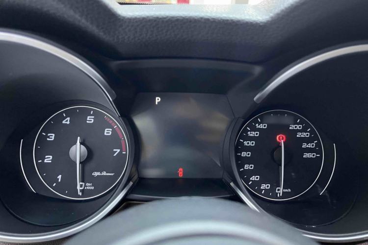 Used Alfa Romeo Stelvio 2017 2.0T 200HP Luxury Edition Instrument Cluster