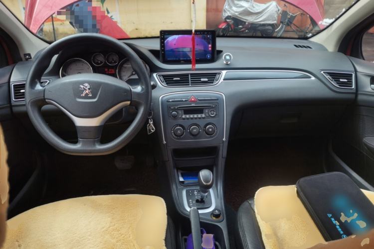 Used Peugeot 308 2013 1.6L Automatic YouShang Model Center Console