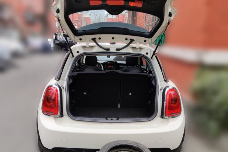 Used MINI 2016 1.2T ONE Pioneer Edition
