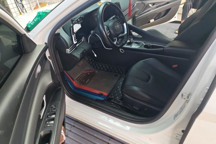 Used Hyundai Elantra 2022 1.5L CVT LUX Prestige Edition
