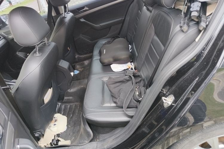 Used Volkswagen Lavida 2017 230TSI DSG Comfort Edition Left Rear Seat