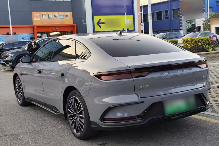 Used BYD Han 2025 EV Intelligent Driving Edition 701KM LiDAR Flagship Model
