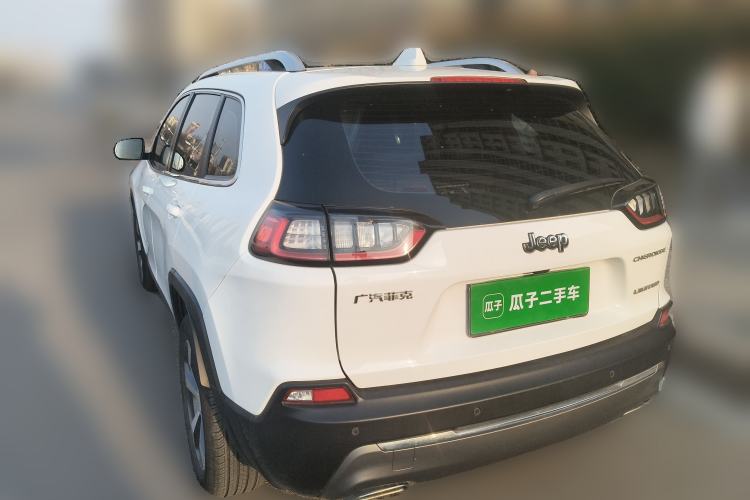 Used Jeep Cherokee 2019 2.0T 2WD Enjoyment Edition China V