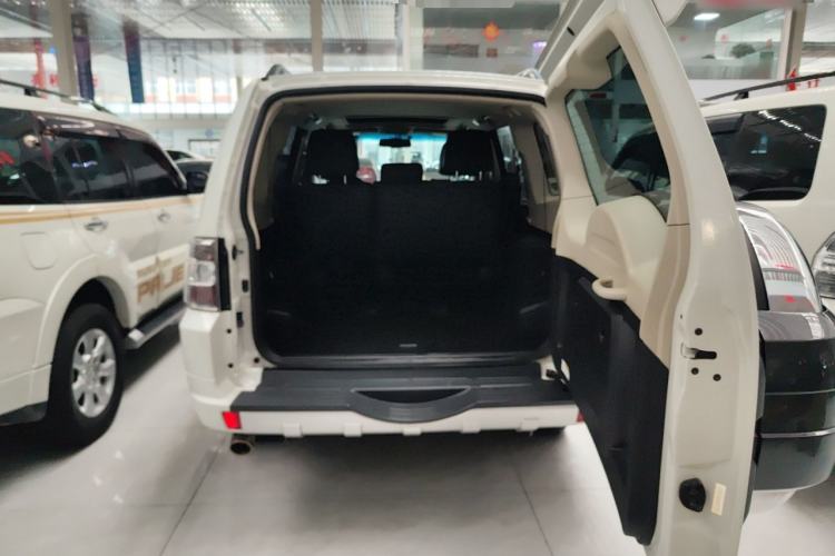 Used Mitsubishi Pajero (Import) 2019 3.0L Automatic Luxury Edition