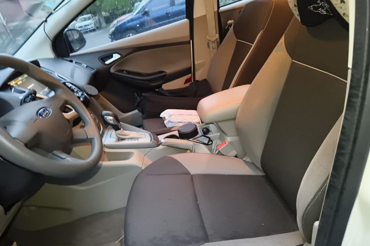 Used Ford Focus 2012 Sedan 1.6L Automatic Comfort Model Left Front Seat