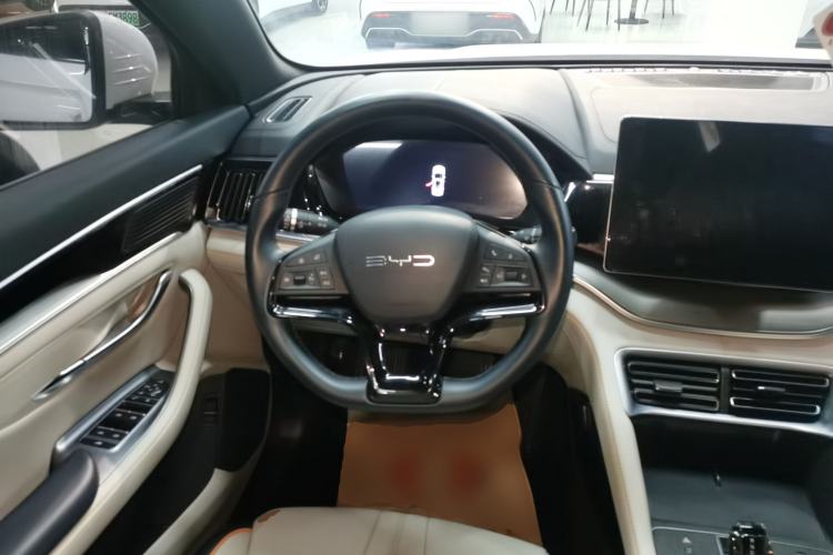 Used BYD Song PLUS New Energy 2024 HONOR Edition DM-i 110km Flagship Model Steering Wheel