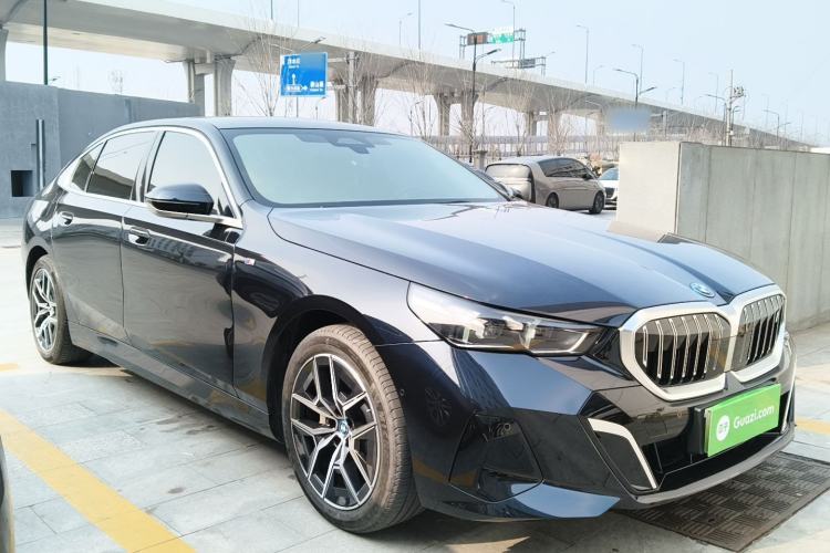 Used BMW i5 2024 eDrive 35L M Sport Package
