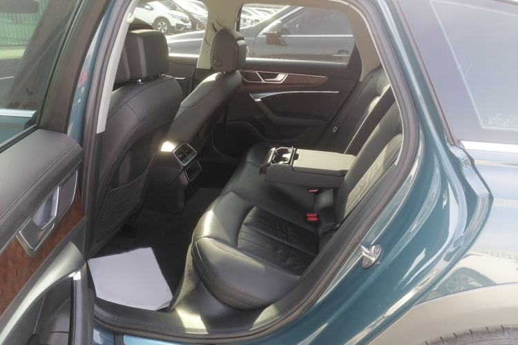 Used Audi A6 2020 allroad quattro Explorer 55 TFSI Prestige Off-Road Model