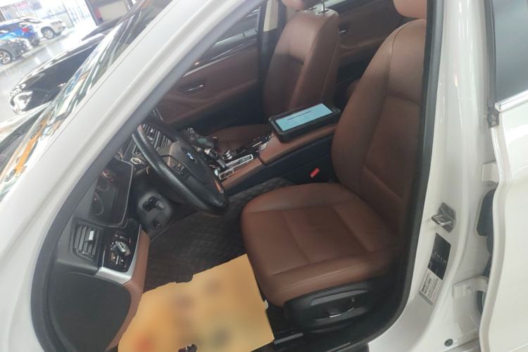 Used BMW 5 Series 2015 520i Elegant Edition