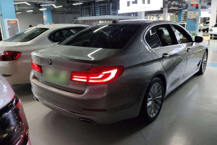 Used BMW 5 Series New Energy 2020 Mileage Upgrade Version 530Le Luxury Package Rear Right 45 Deg