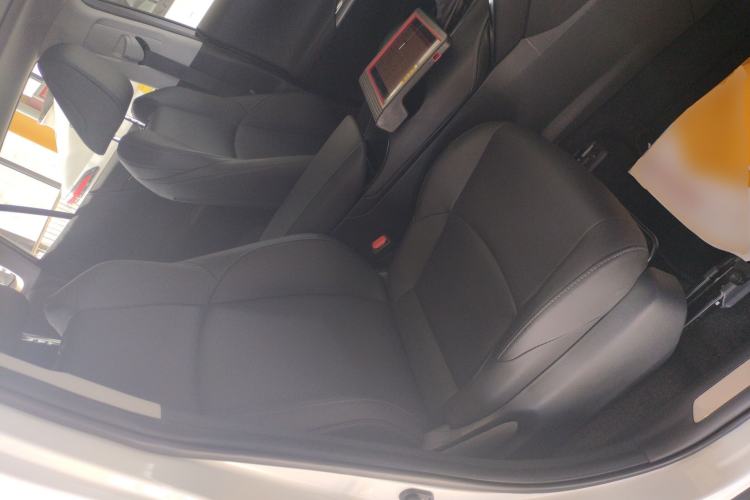 Used Toyota Venza 2023 2.0L CVT Two-Wheel Drive Luxury Edition