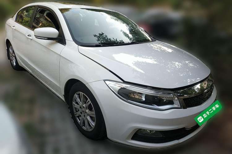 Used Qoros 3 2016 Sedan 1.6L Automatic Zhiyue Model
