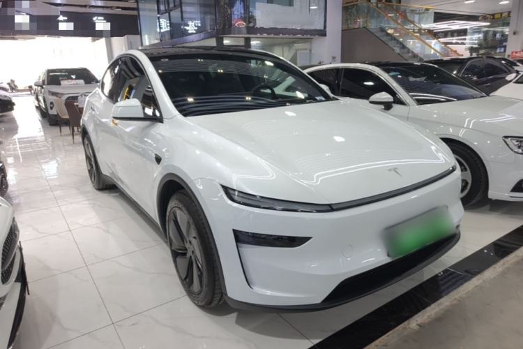 Used Tesla Model Y 2026 Rear-Drive Model

