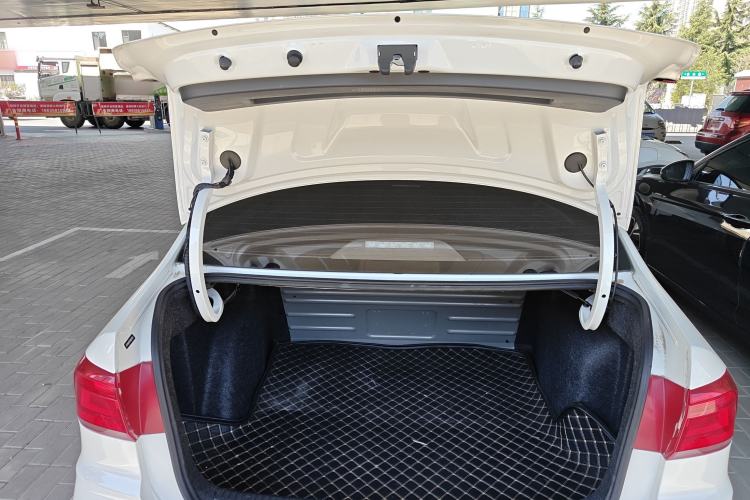 Used Volkswagen Santana 2021 1.5L Automatic Fashion Edition Trunk