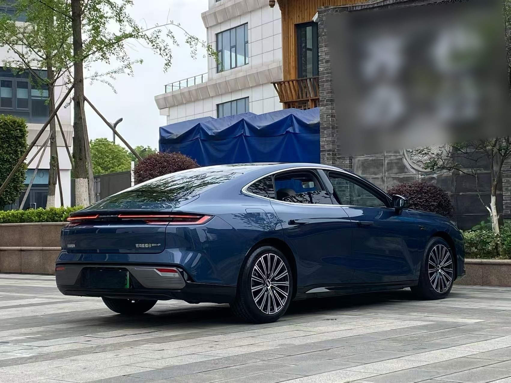 Geely Galaxy 8 2025 130km EM-P Starship Edition — снимка 4