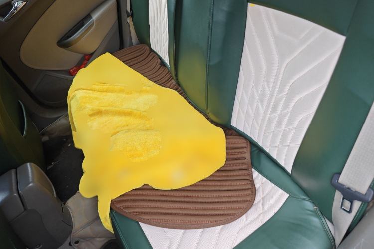 Used Buick GT 2013 XT 1.6L Automatic Fashion Edition Left Rear Seat