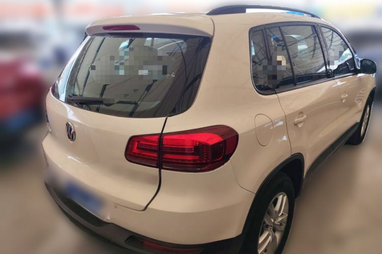 Used Volkswagen Tiguan 2015 1.8TSI Automatic Two-Wheel Drive Trend Edition Rear Right 45 Deg