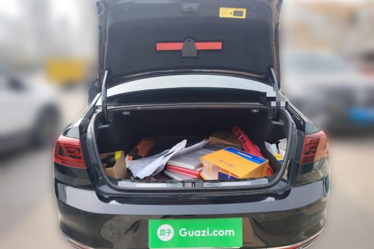 Used Volkswagen Magotan 2023 2 Million Units Limited-Edition 380TSI DSG Flagship Version Trunk