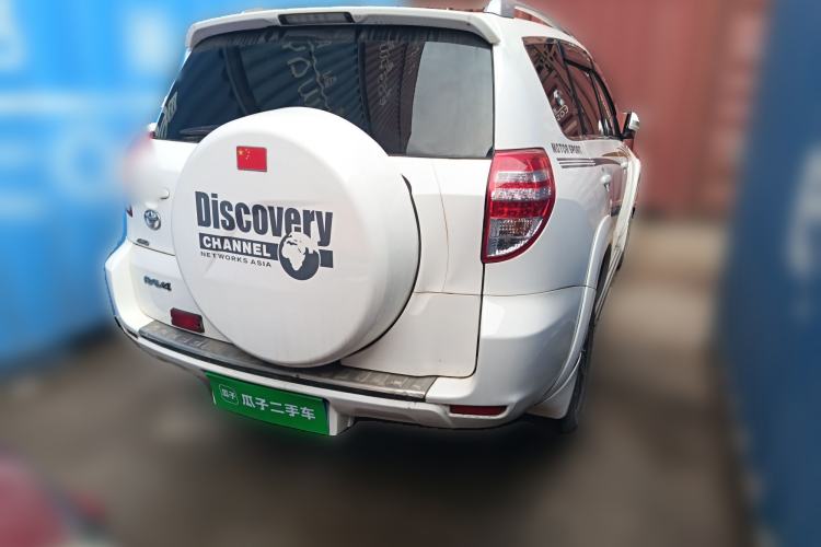 Used Toyota RAV4 2012 Luxurious Edition 2.0L Automatic All-Wheel Drive
