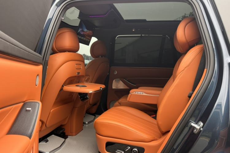 Used Hima AITO M8 2025 Extended-Range Max+ Version 53.4 kWh 6-Seater Edition