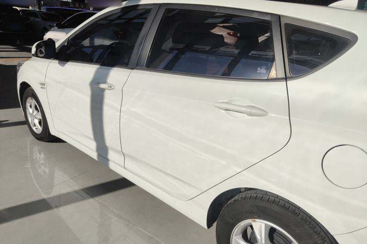 Used Hyundai Verna Ray 2014 1.4L Automatic GLX