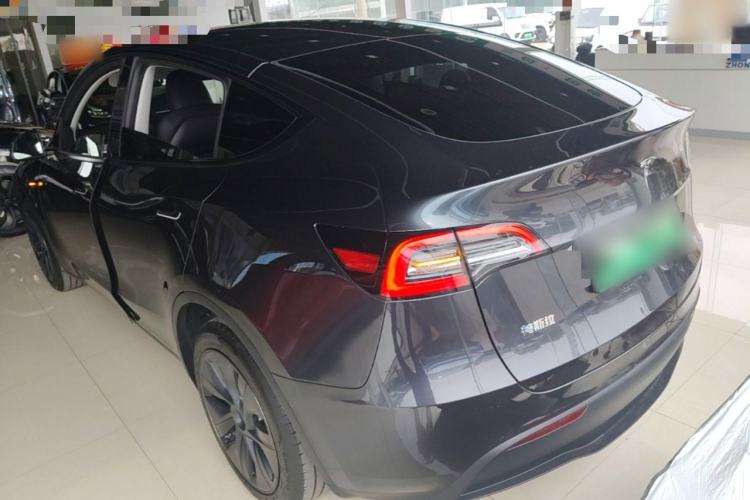 Used Tesla Model Y 2024 Rear-Wheel-Drive Version Rear Left 45 Deg