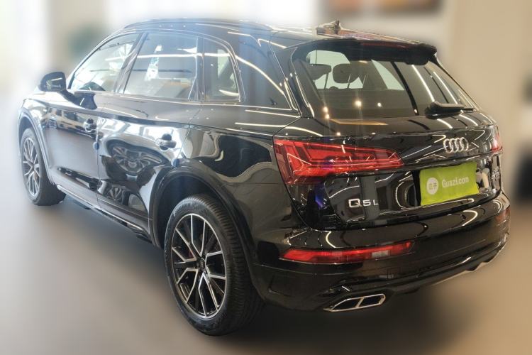 Used Audi Q5L 2024 45 TFSI Luxury Dynamic Model Rear Left 45 Deg