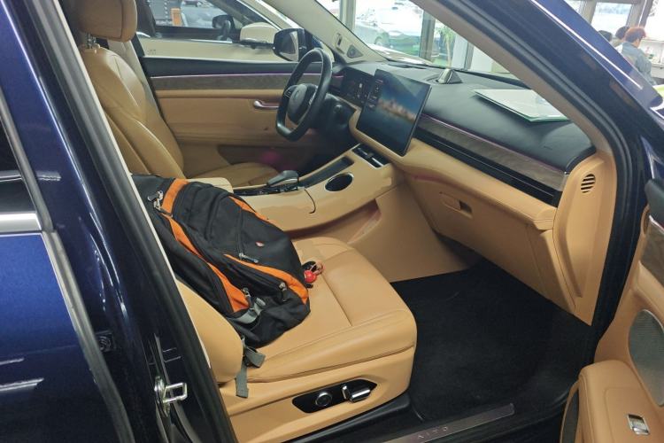 Used Hima AITO M5 2022 Extended-Range Four-Wheel Drive Performance Version Right Front Seat