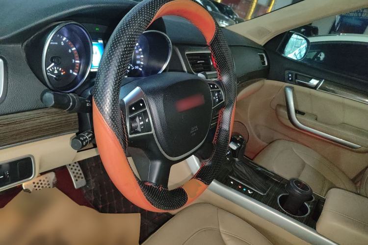 Used Haval H8 2015 2.0T Four-Wheel Drive Standard Version
