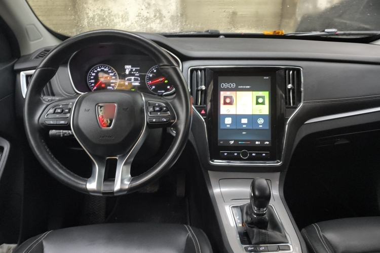 Used Roewe RX5 2019 20T Two-Wheel Drive Automatic 4G Connected Platinum Edition Center Console