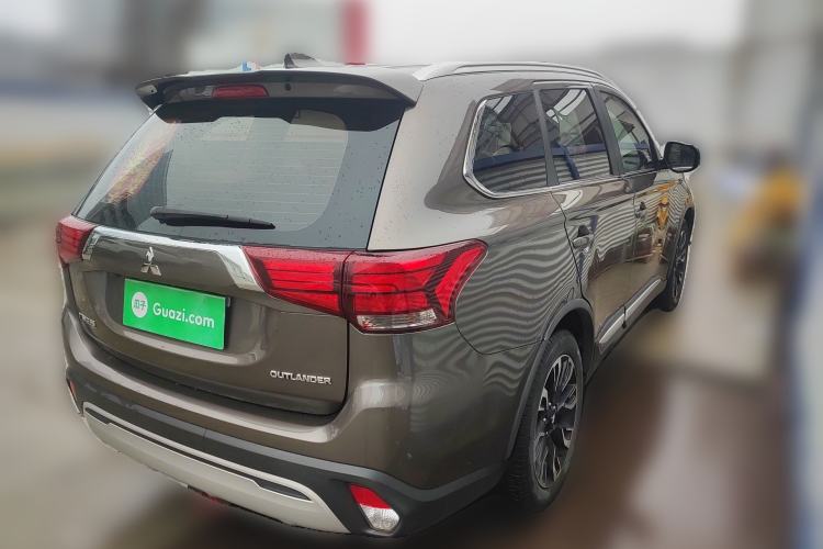 Used Mitsubishi Outlander 2019 2.0L Two-Wheel Drive Comfort Edition 5 Seats China V Standard Rear Right 45 Deg