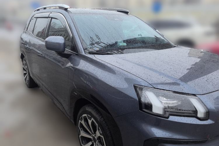 Used AION V 2024 Aion Tyrannosaurus 520 Smart Luxury Edition Front Right 45 Deg