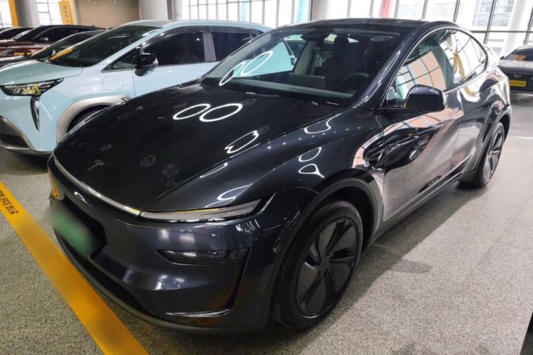 Used Tesla Model Y 2025 Rear-Wheel-Drive Version