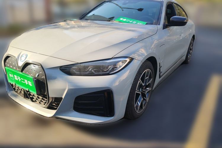 Used BMW i4 2022 eDrive40
