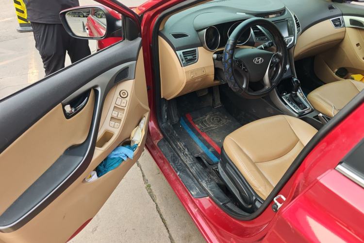 Used Hyundai Elantra (5th Generation / Langdong) 2012 1.6L Automatic Prestige Model