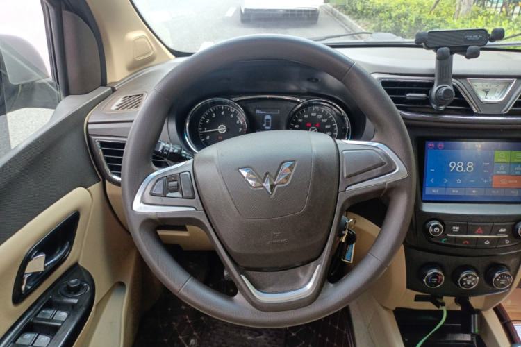 Used Wuling Hongguang 2015 1.5L S1 Comfort China V Standard