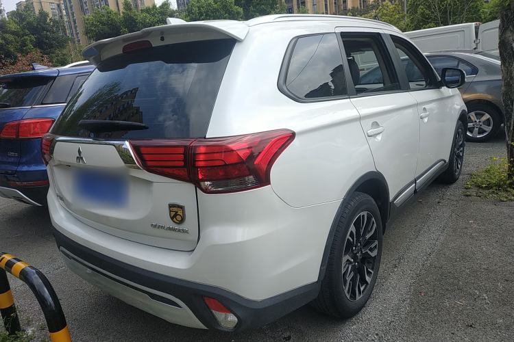 Used Mitsubishi Outlander 2020 2.0L Two-Wheel Drive Enjoyment Version 5 Seats