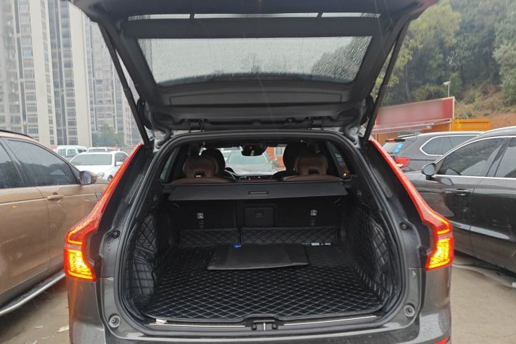 Used Volvo XC60 2021 T5 4x4 Smart Luxury Edition