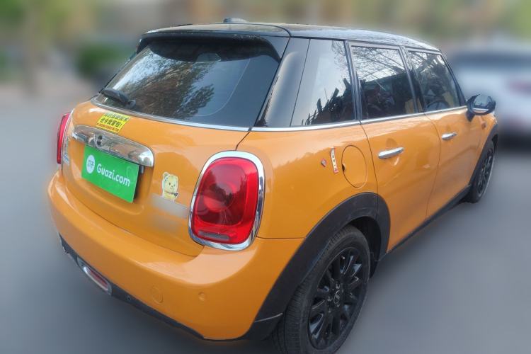 Used MINI 2015 1.5T COOPER Fun Five-Door Edition Rear Right 45 Deg