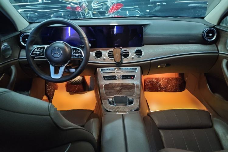 Used Mercedes-Benz E-Class 2019 E 260 L
