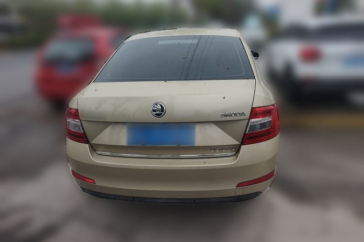 Used Skoda Octavia 2015 1.6L Manual Yijie Edition Rear